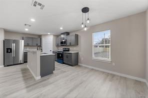 1905 Sanger Avenue - Photo 7