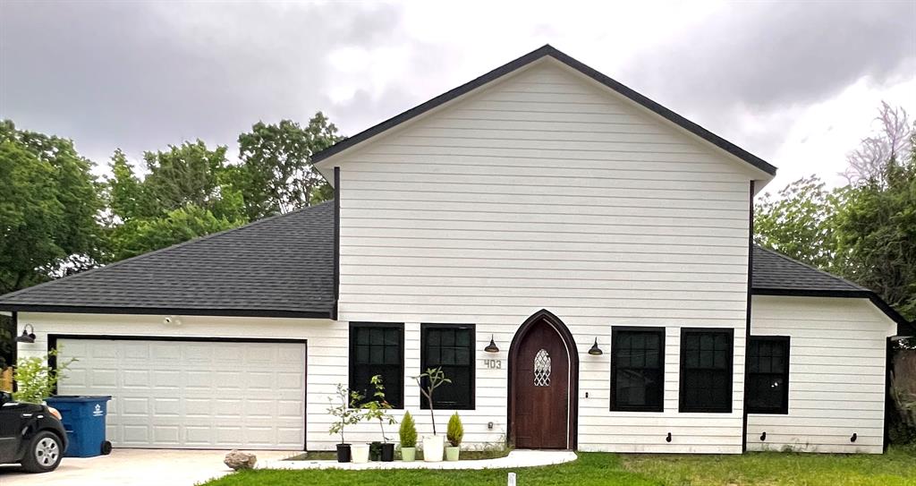 403 N Nash Street - Photo 1