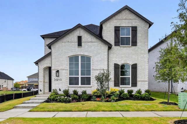3913 Script Street