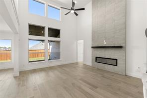 813 Golden Galaxy Way - Photo 14