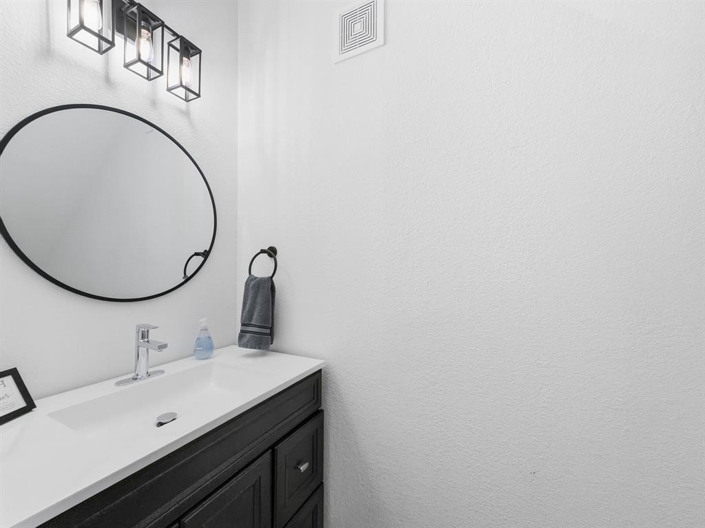 1782 FM 2951 - Photo 11