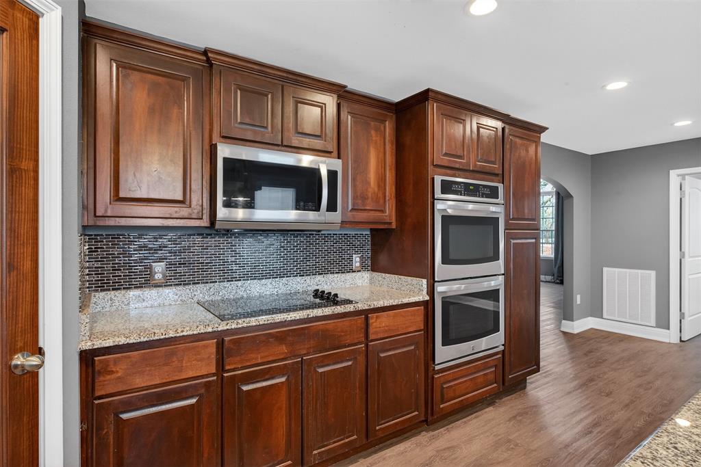 720 Haggerty Road - Photo 14