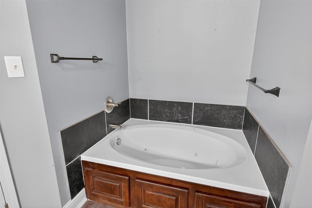 720 Haggerty Road - Photo 21
