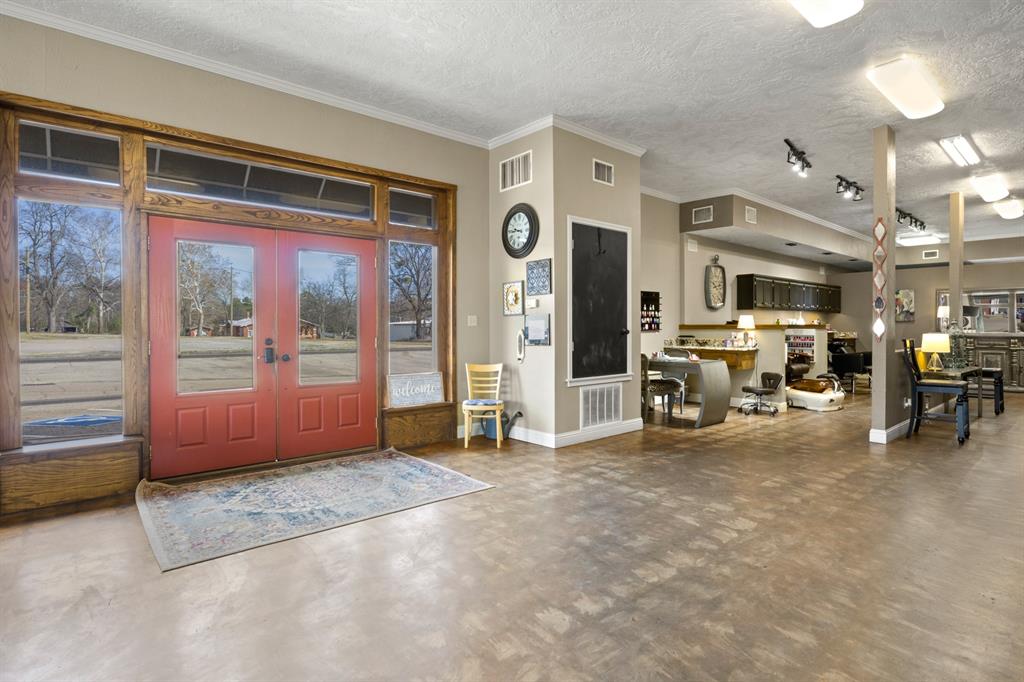 112 N Lamar Street - Photo 12