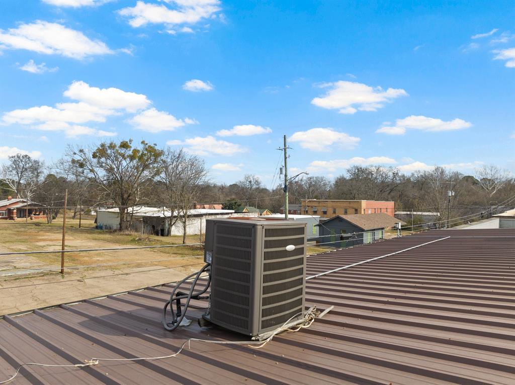 112 N Lamar Street - Photo 30