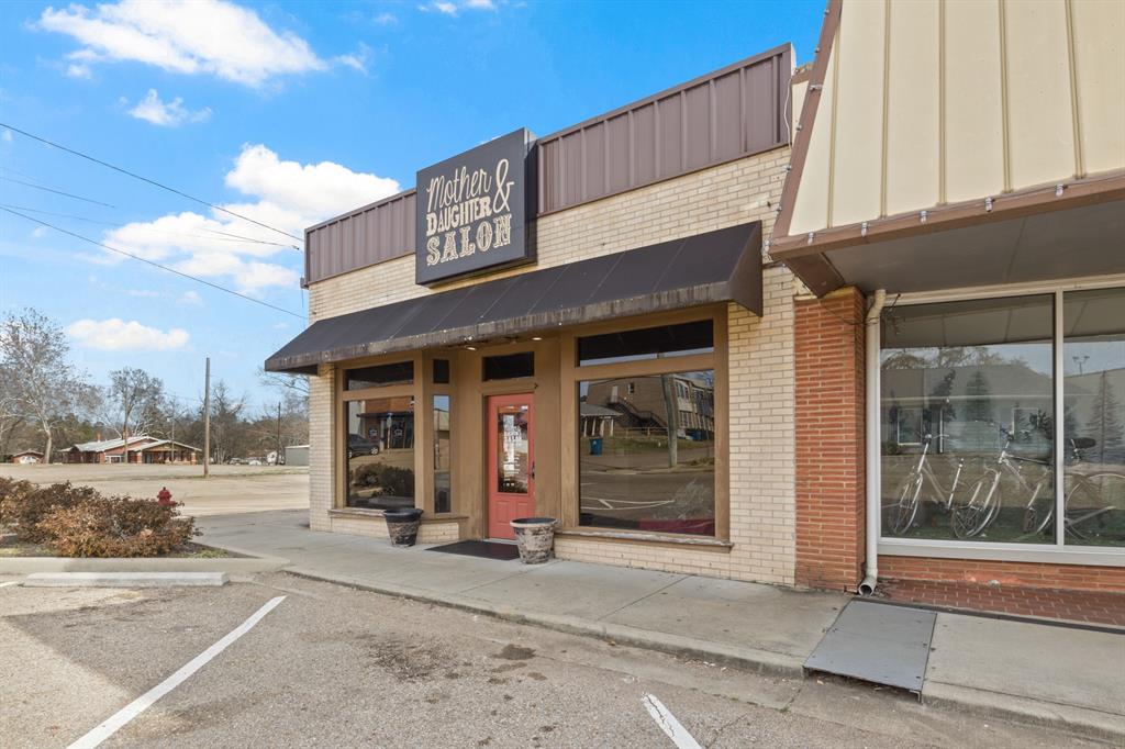 112 N Lamar Street - Photo 5
