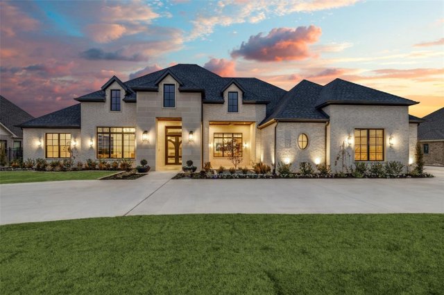 3516 Fairway Drive
