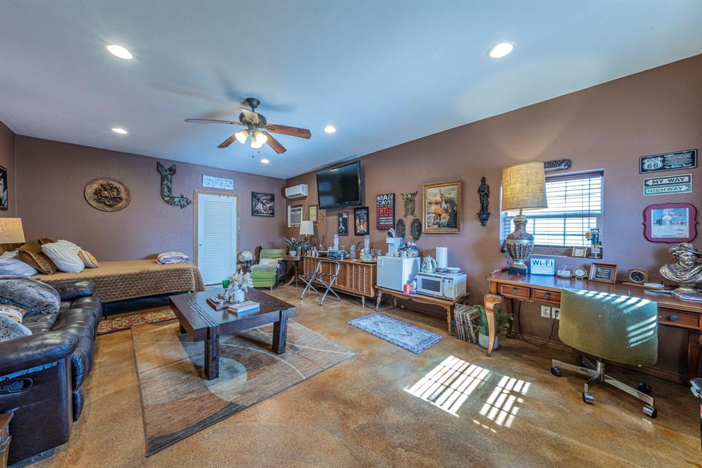6438 FM 4 - Photo 21