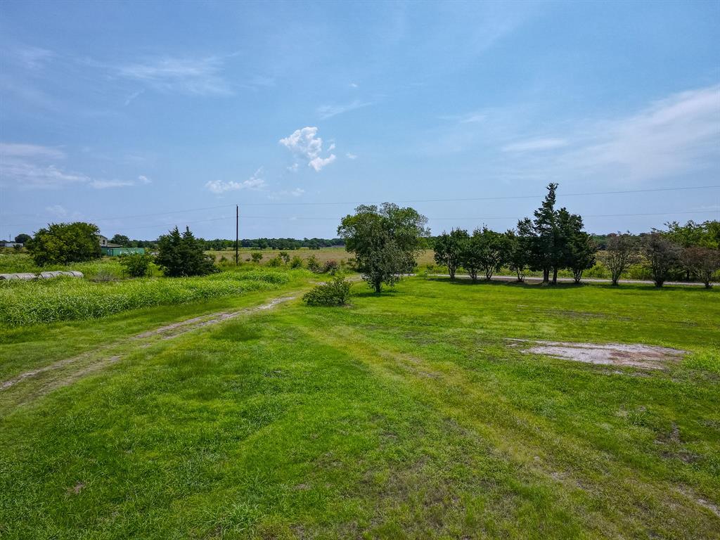 6482 County Road 4700 - Photo 2