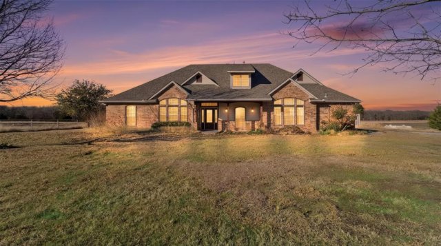 2611 Lonesome Dove