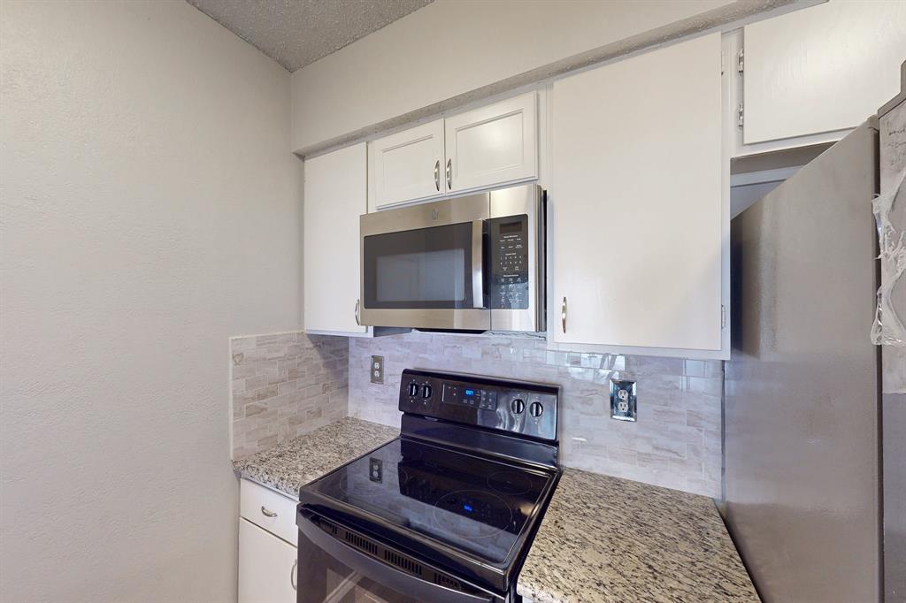 12484 Abrams Road - Photo 13