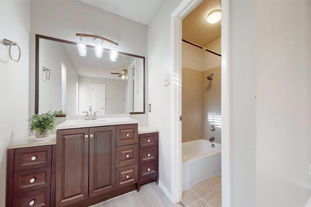 12484 Abrams Road - Photo 18