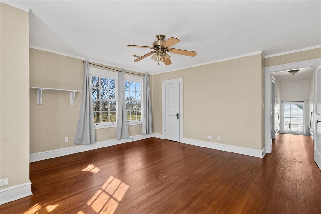 206 S Avenue B - Photo 17