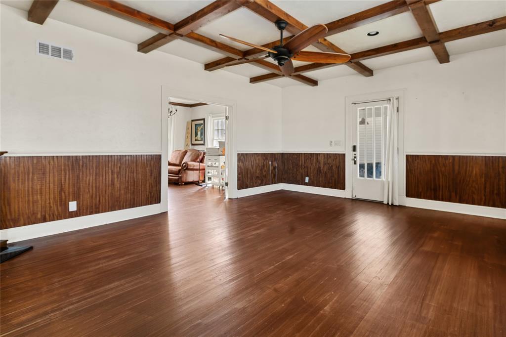 206 S Avenue B - Photo 6