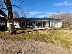 636 County Road 1535 - Photo 2