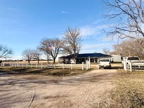 636 County Road 1535 - Photo 3