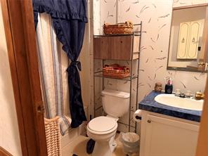 383 Randall Ave - Photo 14