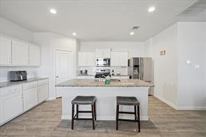 105 Driftoak Drive - Photo 10