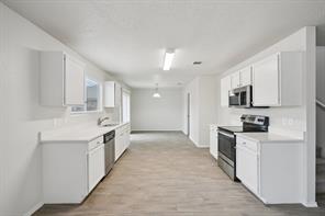 2121 Franks Street - Photo 7