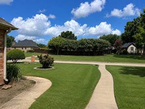 1810 Plum Creek Drive - Photo 4
