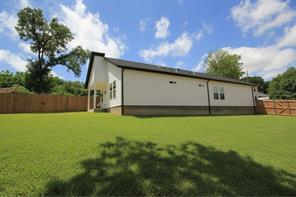 5824 Plum Dale Road - Photo 32