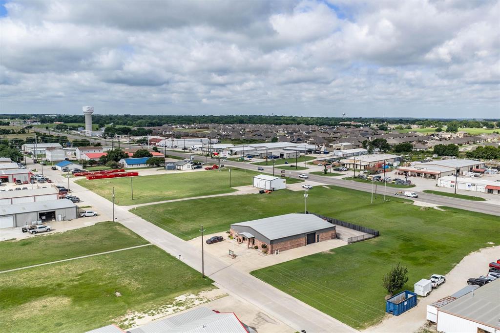 1208 N Industrial Boulevard - Photo 1