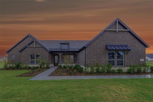 2208 Continent Court