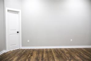 410 Simpson - Photo 10