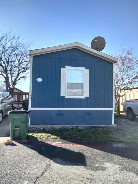 709 N Collins Freeway - Photo 1