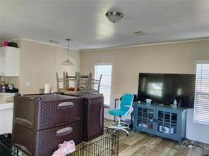 709 N Collins Freeway - Photo 10