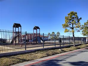 709 N Collins Freeway - Photo 2