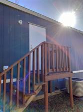 709 N Collins Freeway - Photo 5