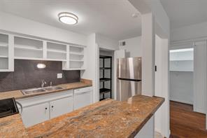 5305 Fleetwood Oaks Avenue - Photo 7