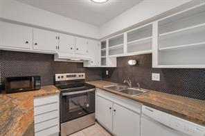 5305 Fleetwood Oaks Avenue - Photo 8