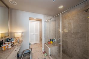 411 W 7th Street - Photo 12