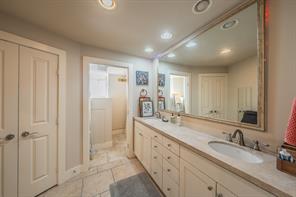 411 W 7th Street - Photo 19