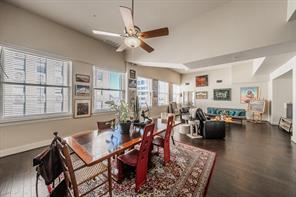 411 W 7th Street - Photo 3