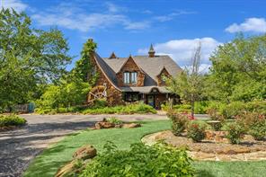 525 E Hickory Hill Road - Photo 3