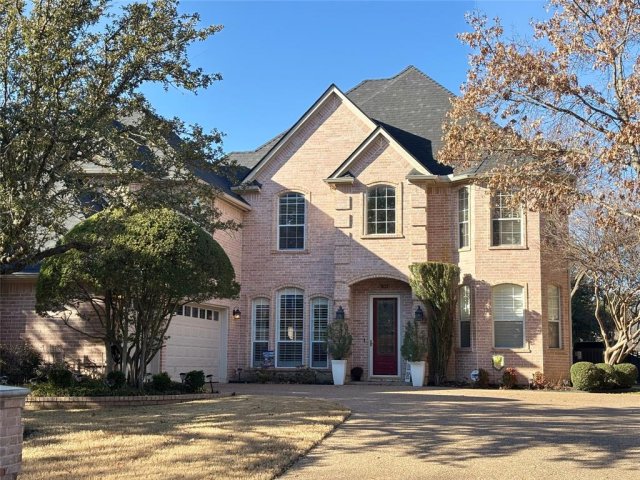 803 Glen Abbey Drive