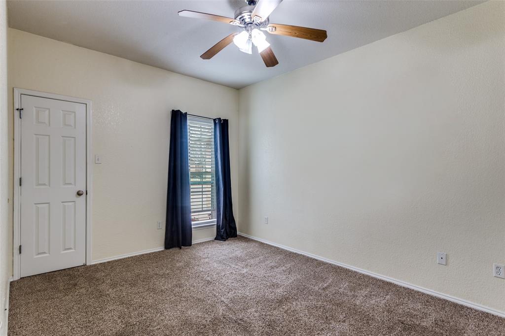 221 Rose Avenue - Photo 22
