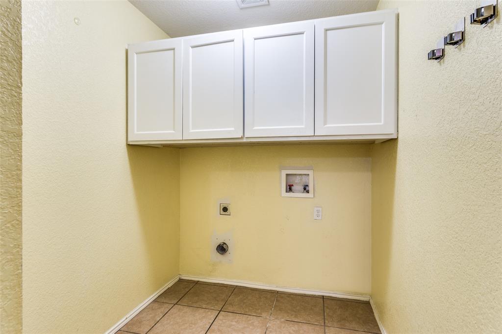 221 Rose Avenue - Photo 23