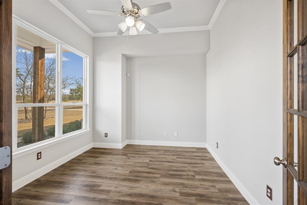 1045 Churchill Lane - Photo 11