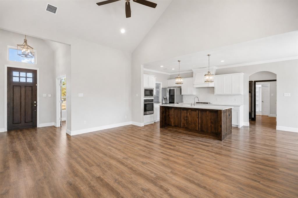 1045 Churchill Lane - Photo 2