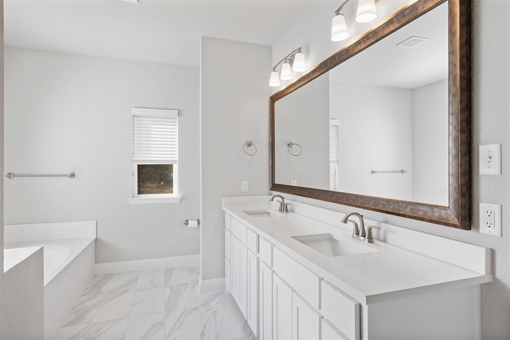 1045 Churchill Lane - Photo 21