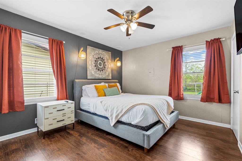 1110 Park Street - Photo 16