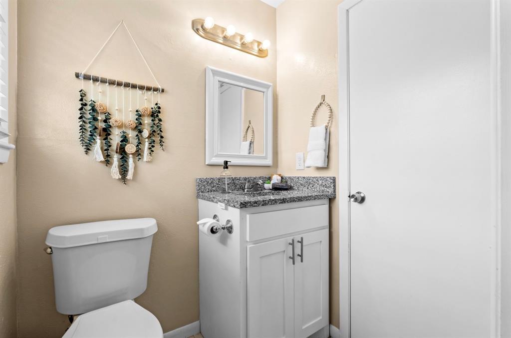 1110 Park Street - Photo 18