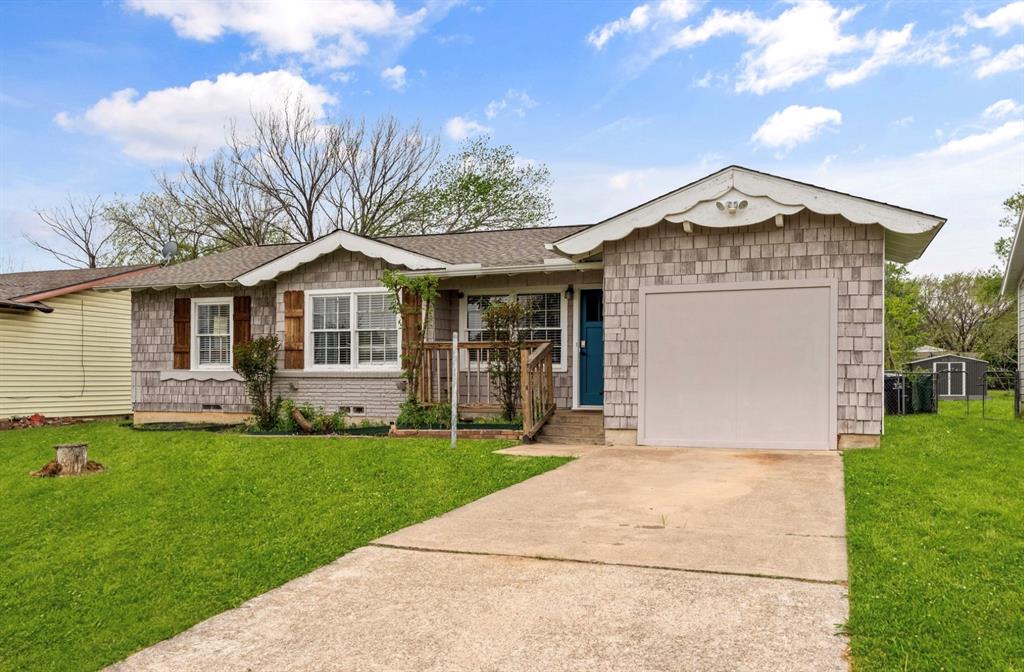 1110 Park Street - Photo 3