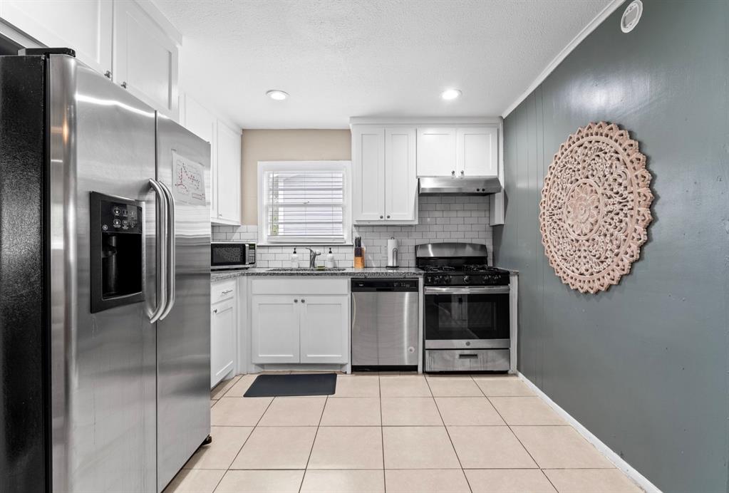 1110 Park Street - Photo 8