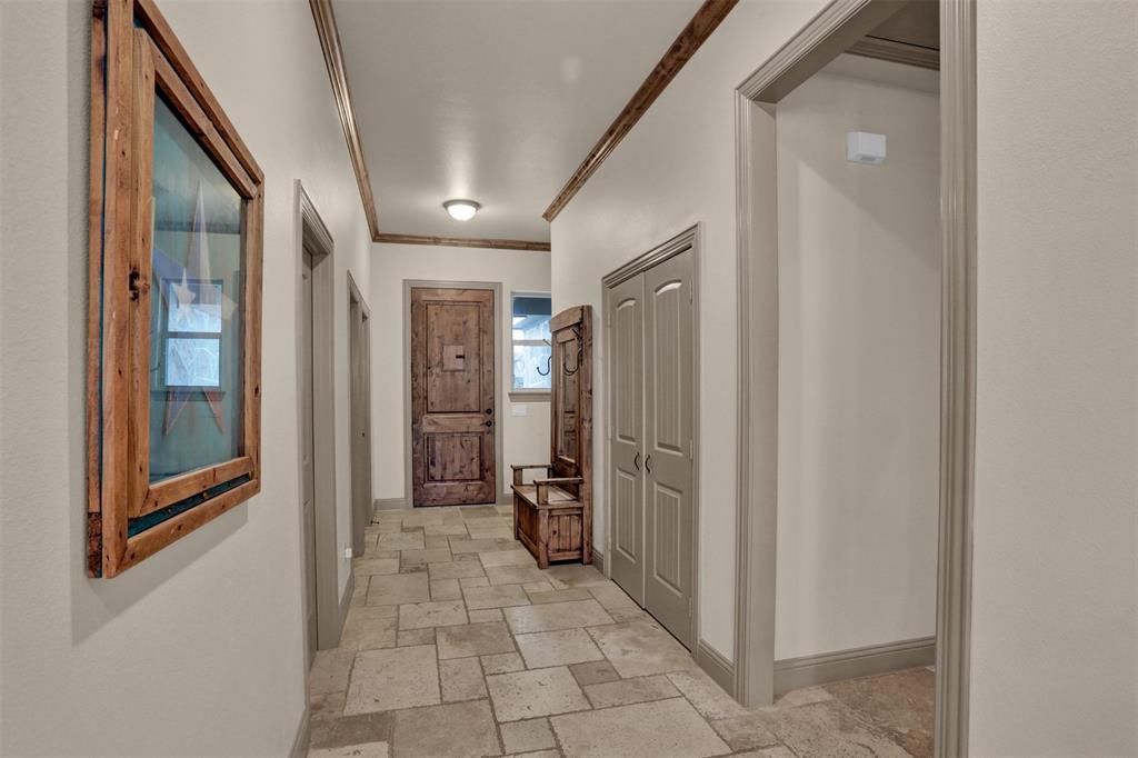 231 Orduna Street - Photo 16