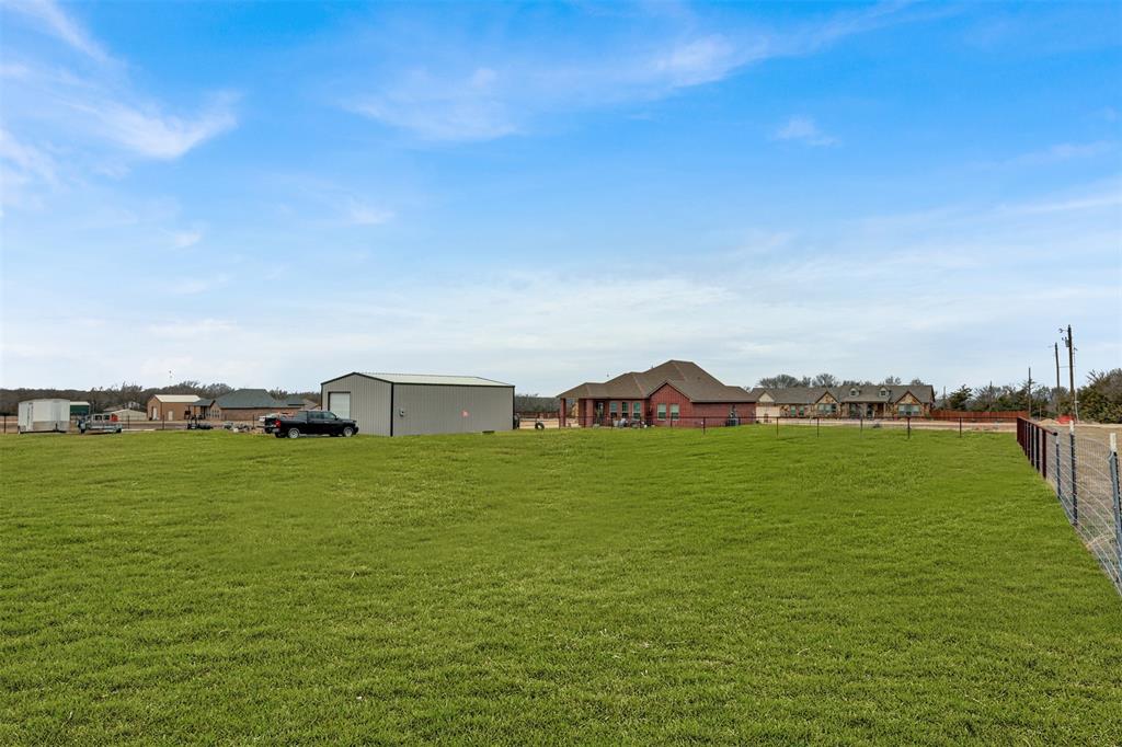 231 Orduna Street - Photo 33